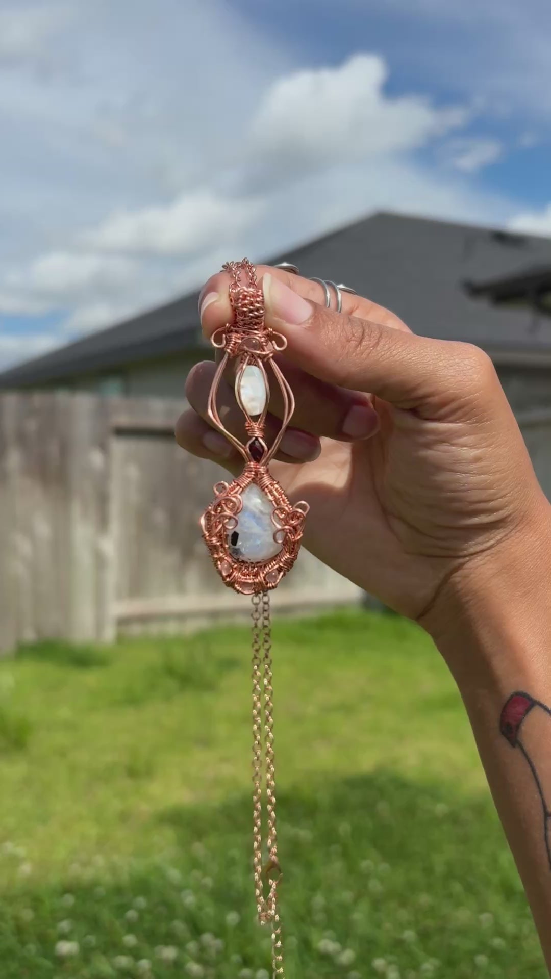 Mariselle Moonstone Pendant